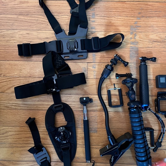 GoPro HERO7 Action Camera - Picture 11 of 11